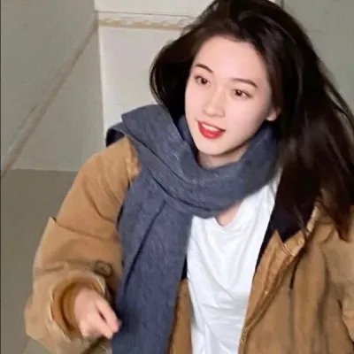 主演 E